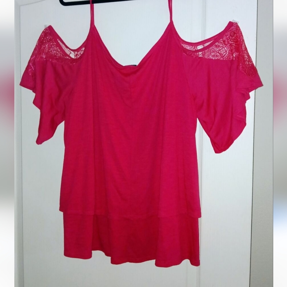 Torrid Super Soft Knits Fuschia Cold Shoulder Flutter Slv Layer Top Sz 1 (14/16)